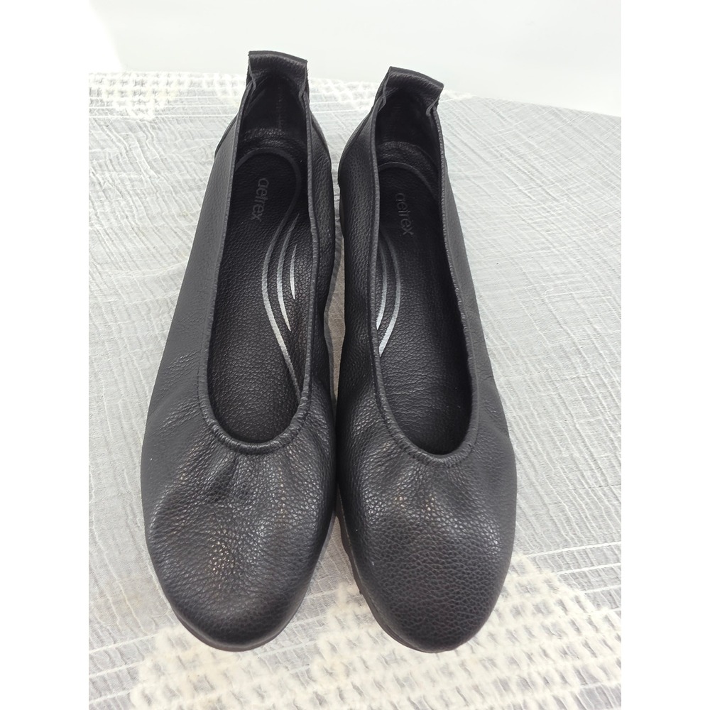 Aetrex Black Pebbled Leather Wedge Ballet Flats Sawtooth Sole Womens